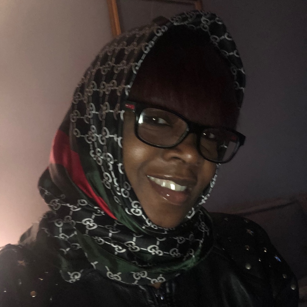 Meet your Posher, Carolina d.